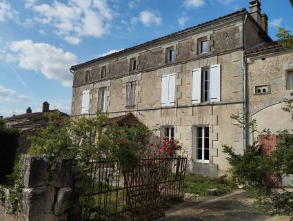 Property for sale Verdille Charente