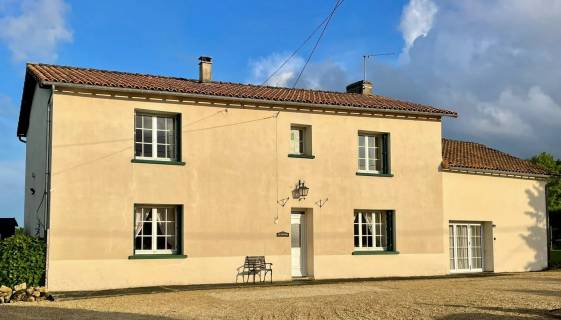 Property for sale Château-Garnier Vienne