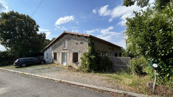 Property for sale Brie-sous-Barbezieux Charente