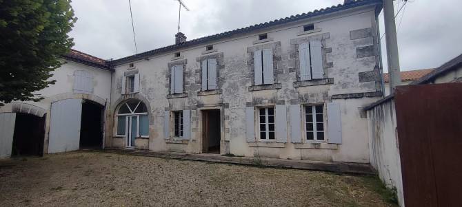 Property for sale Bassac Charente