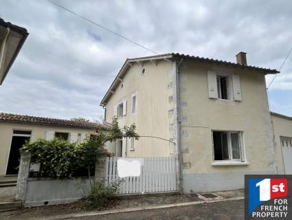 Property for sale Saint-Claud Charente